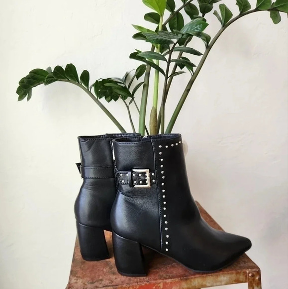 NWOT || OLIVIA + KATE || Rachel booties - Picture 2 of 8